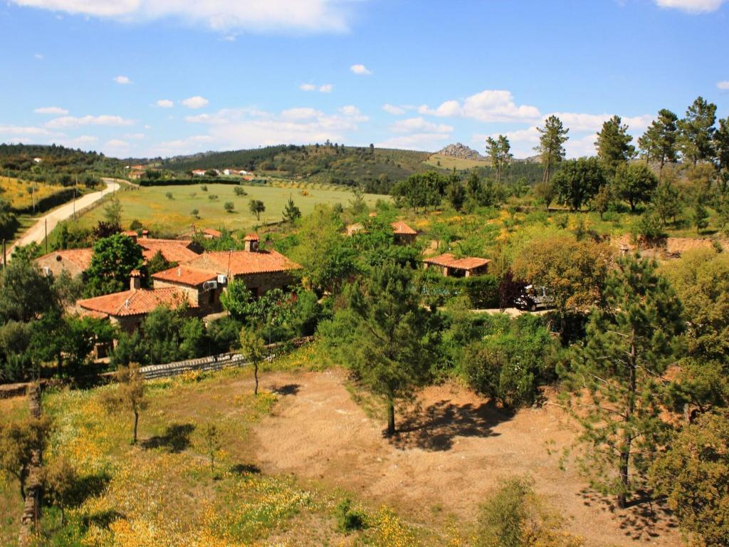 Fotografie z fotogalerie ubytování Modern Farmhouse in Valencia de Alcántara with Pool v destinaci La Borrega