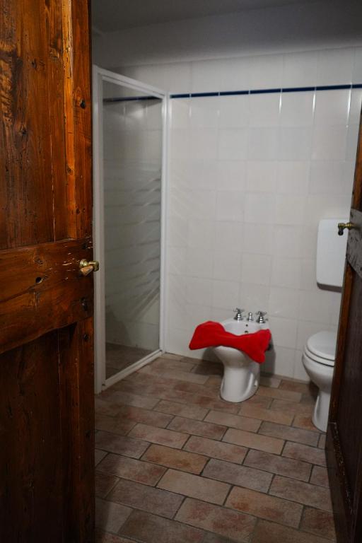 A bathroom at Le Gorghe di Valmarino