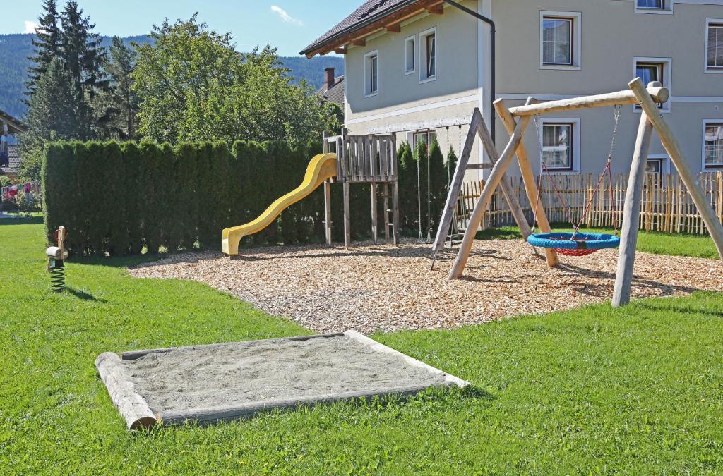 Herní místnost nebo prostor pro děti v ubytování Ulnhof