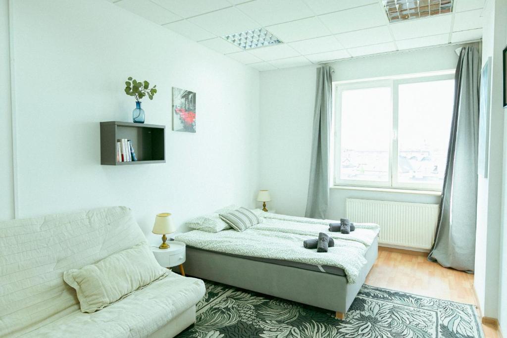 Hostel Metro Kabaty - Family Two-Bedroom Apartment With View