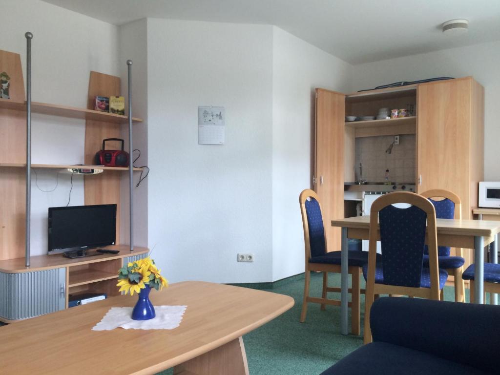 Sonnenhof - Apartment With Balcony (4 Adults)