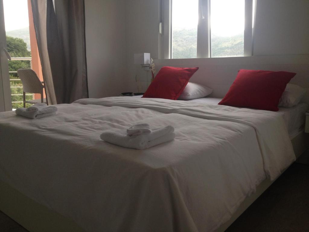 Apartment Trebinje - Apartment With Balcony