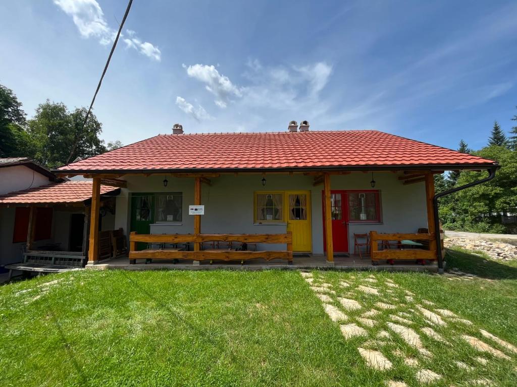 Budova, kde se prázdninový dům nachází