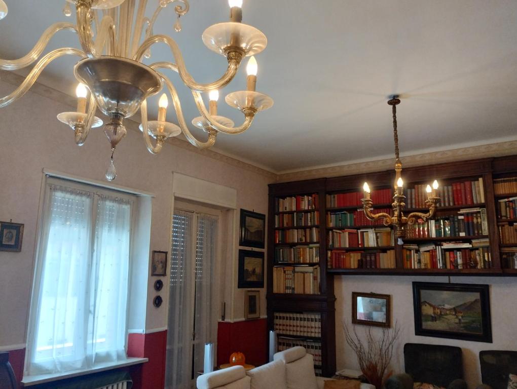 Knižnica v apartmáne