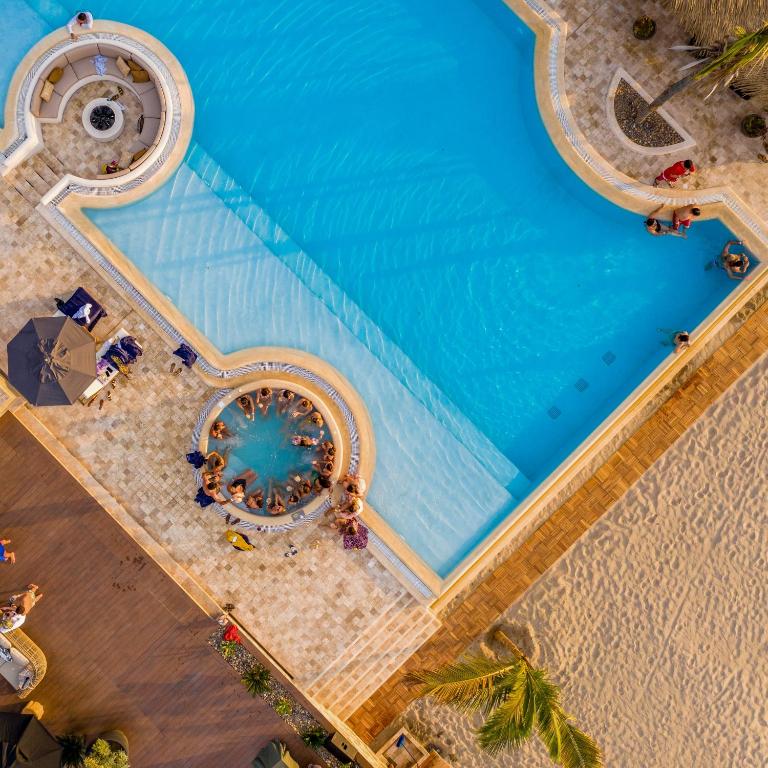 Punta Sal Suites & Bungalows Resort