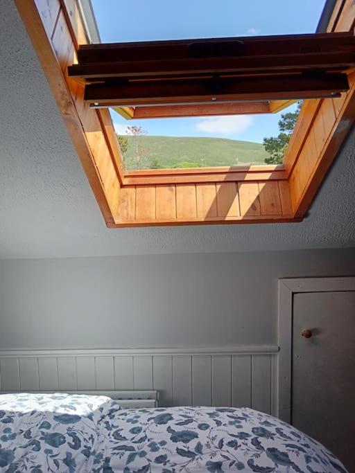 Postel nebo postele na pokoji v ubytování Dingle Escape -2 Bed -Sleeps 4