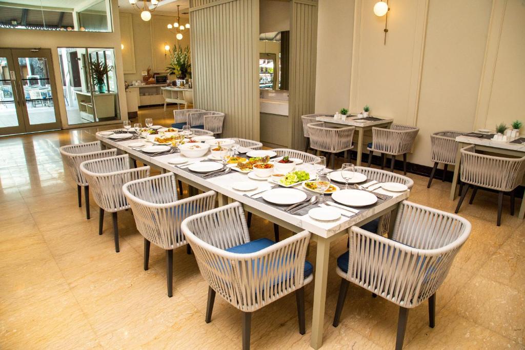 Restaurace v ubytování Ombak Villa Langkawi