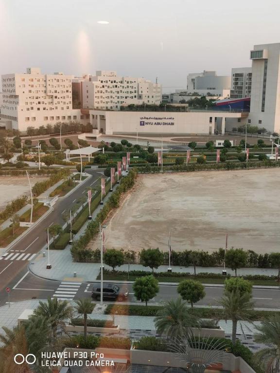 Fotografija v galeriji nastanitve Jupiter Saadiyat Beach New York Abu Dhabi university Studio Apartment v mestu Abu Dhabi