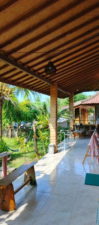 Friend House STAY & SURF - Twin Room Met Eigen Badkamer