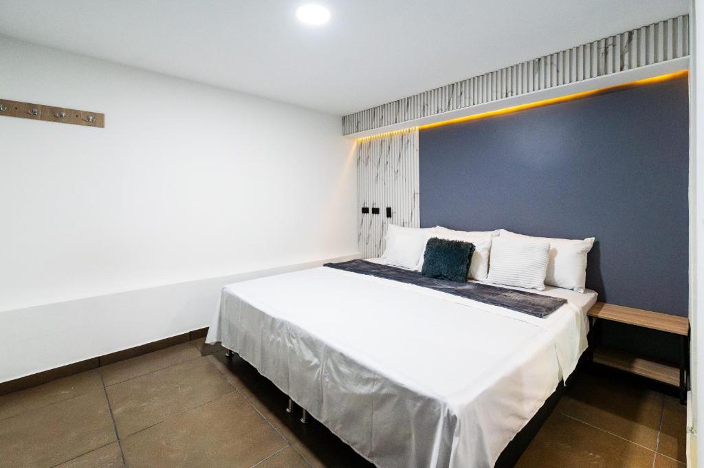 Postel nebo postele na pokoji v ubytování Hotel LAX78
