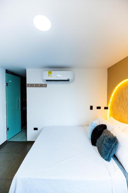 Postel nebo postele na pokoji v ubytování Hotel LAX78