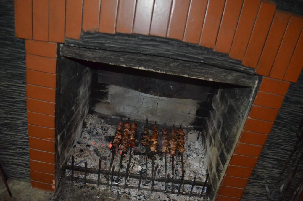 Gril dostupný pro hosty v penzionu
