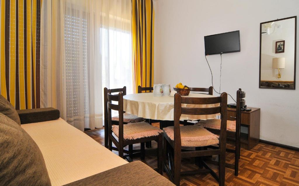 TV a/nebo společenská místnost v ubytování Guesthouse Lanca