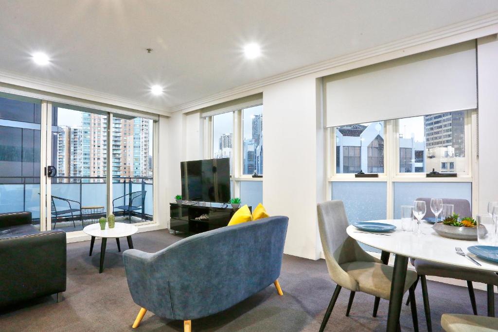 Stylish 2 Bedroom Apartment Haymarket, Sydney (updated prices 2024)