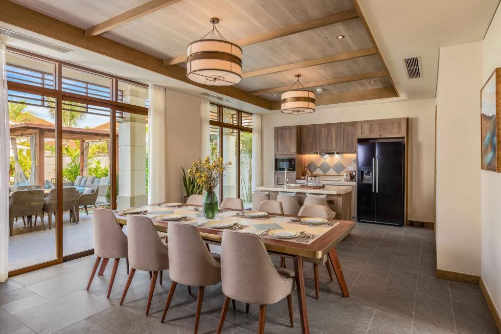 Three Bedroom Ocean Premium Villa with Private Pool – Spa Inclusive
