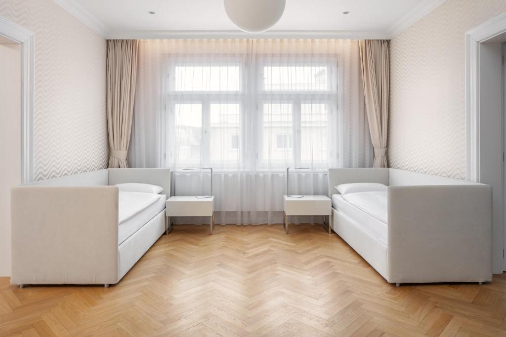 Revolucni Apartments Old Town - 13