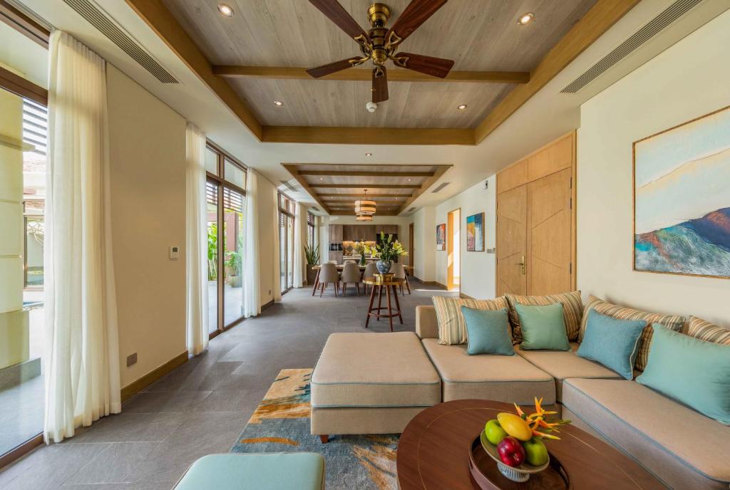 Four Bedroom Premium Villa with Private Pool – Spa Inclusive