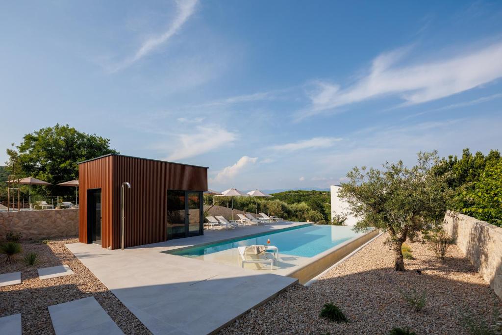 Bazén v ubytovaní Luxusvilla Manatis mit Pool alebo v jeho blízkosti