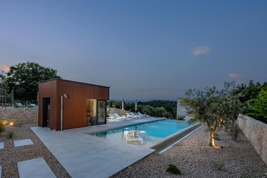 Bazén v ubytovaní Luxusvilla Manatis mit Pool alebo v jeho blízkosti