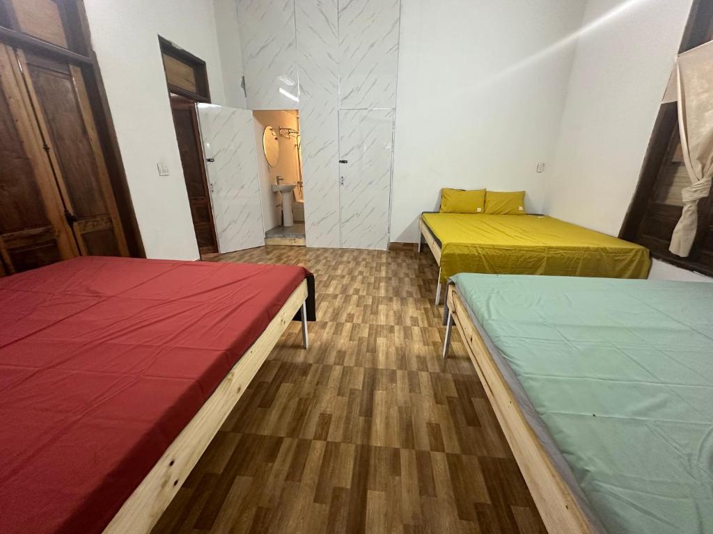 Retro Khe Sanh - Cama Individual En Habitación Compartida Mixta