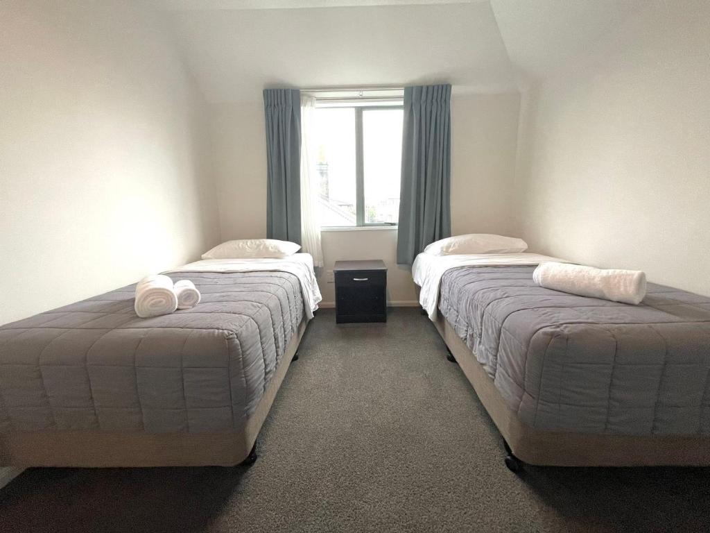 Postel nebo postele na pokoji v ubytování Alcala Motor Lodge