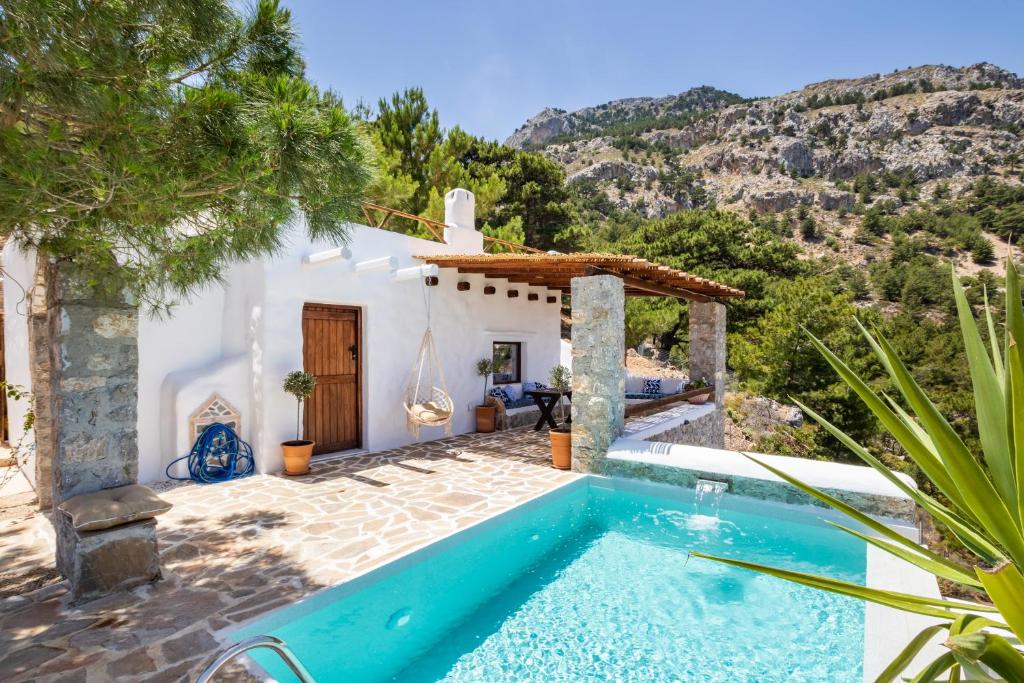 Bazén v ubytování Aegean View Villa nebo v jeho okolí
