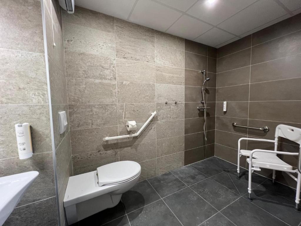 Hotel Le Belmont - Double Room - Disability Access