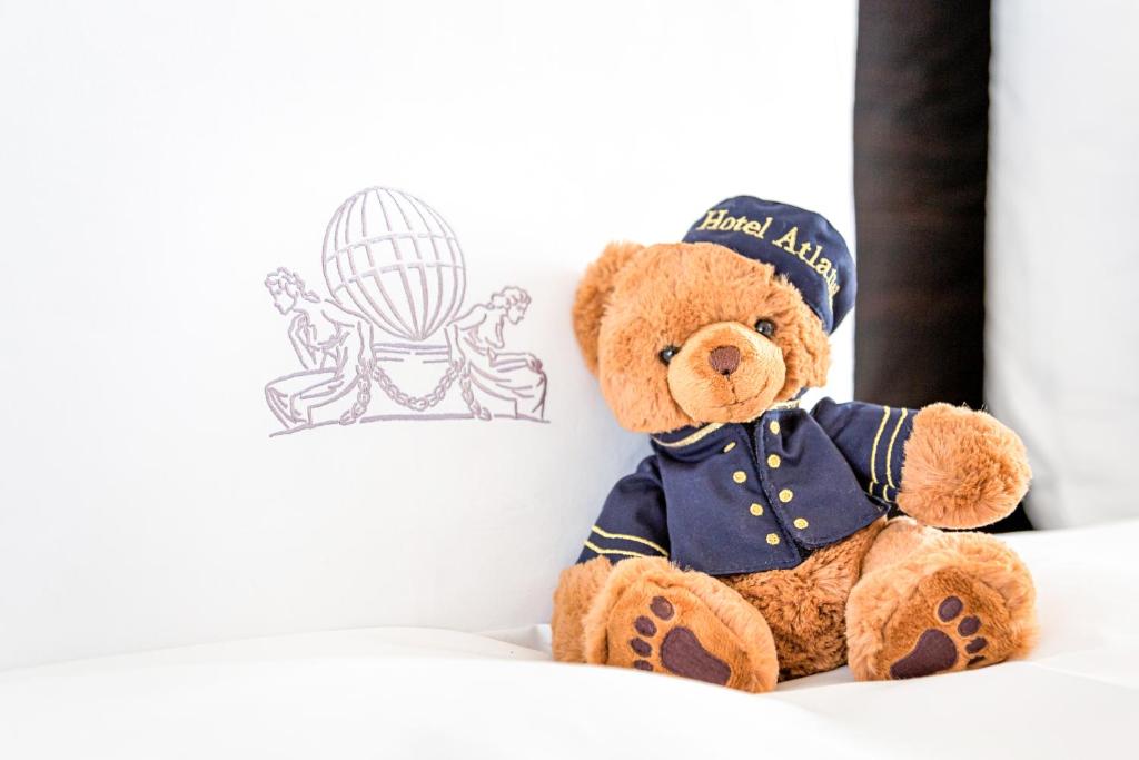 
Superior Suite, 1 Bedroom Suite, 2 Twin/Single Bed(s)
