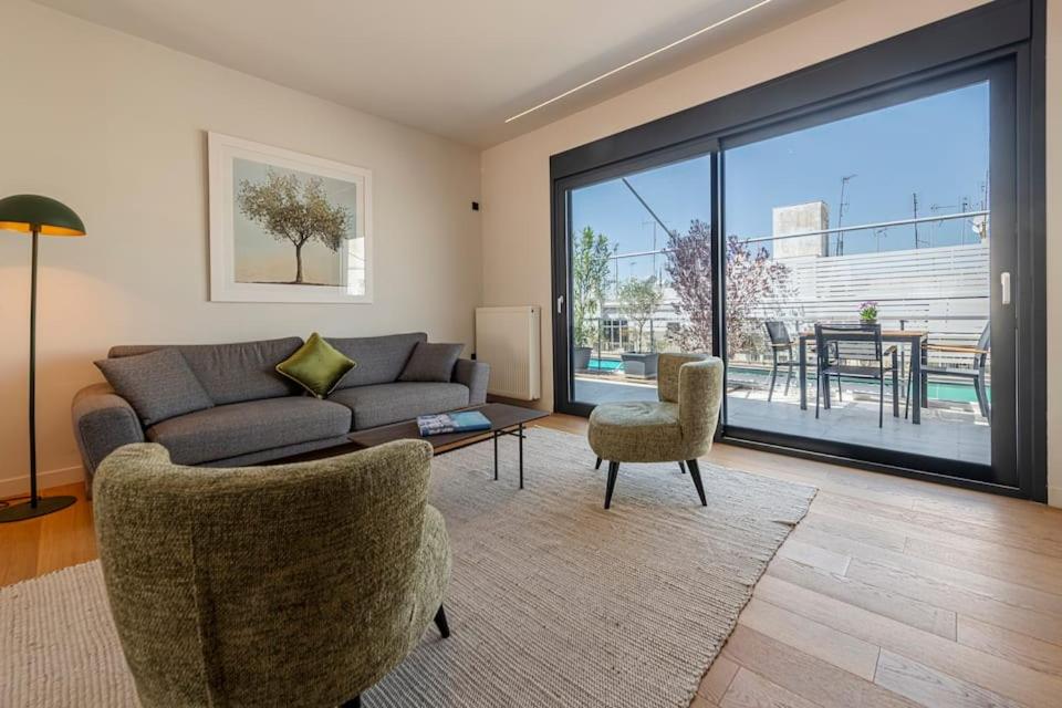Stylish Contemporary Penthouse - Hip Athens Centre