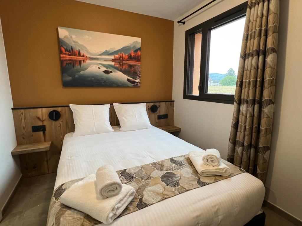 Hotel Le Belmont - Double Room With Mountain View