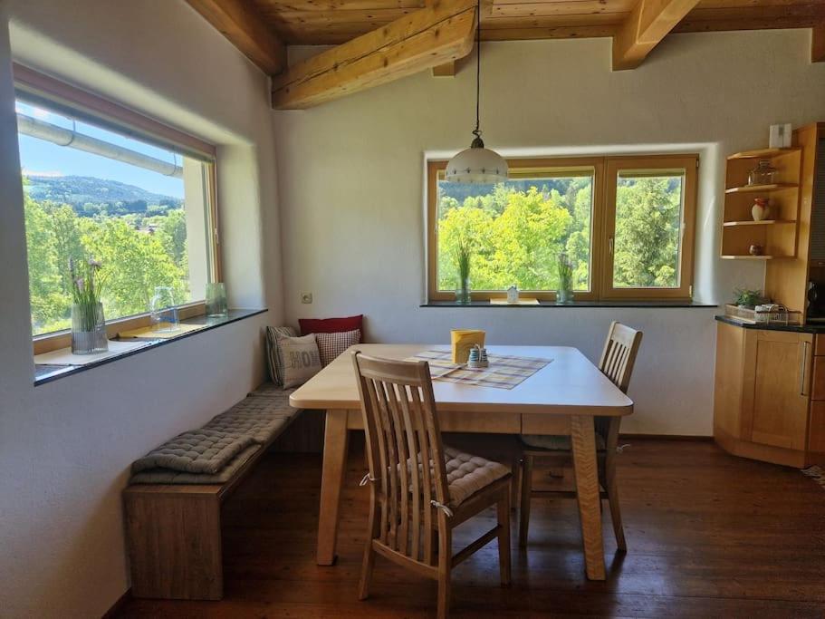 Fotografie z fotogalerie ubytování Wohnung mit Garten v destinaci Pettenbach