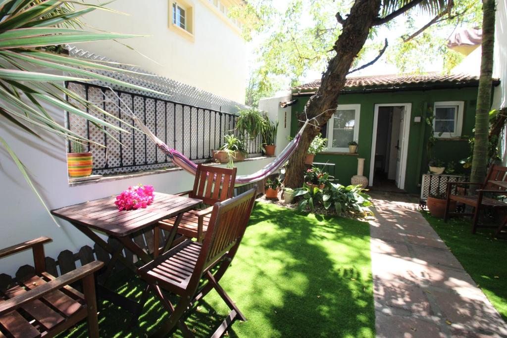 Hostal Las Acacias - 9