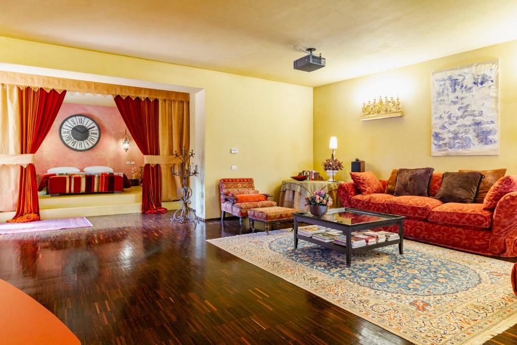Istumisnurk majutusasutuses Bohemian Suite spacious and central Loft