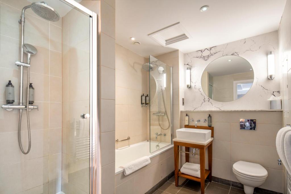 London Chigwell Prince Regent Hotel, BW Signature Collection - Resim 34