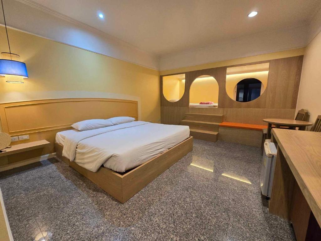 Goldenland Hotel Chiangrai - Resim 6