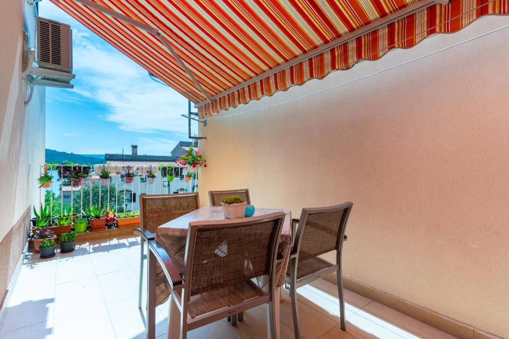 Balkón nebo terasa v ubytování Apartman Laura