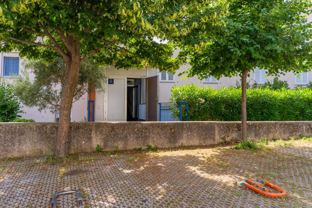 Zahrada ubytování Apartman Laura