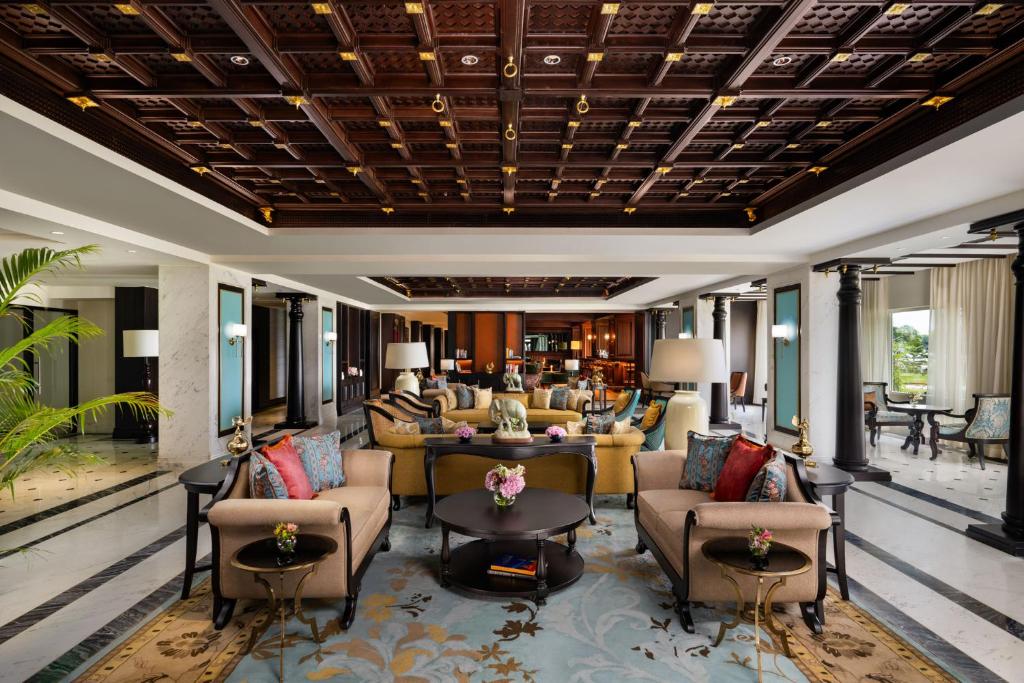 Posezení v ubytování Taj Malabar Resort & Spa, Cochin.