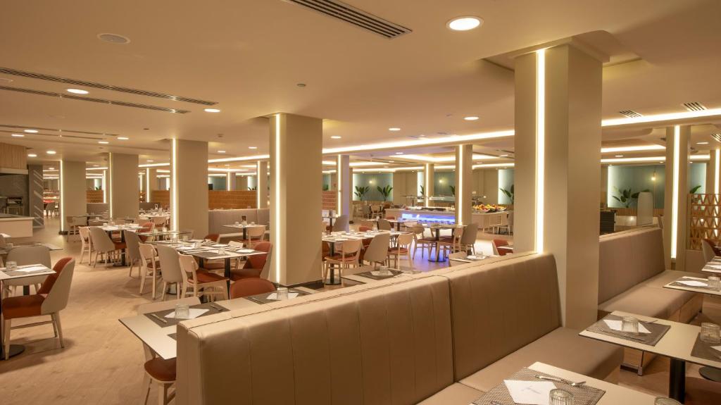 Restaurace v ubytování Gran Hotel Bali & Spa