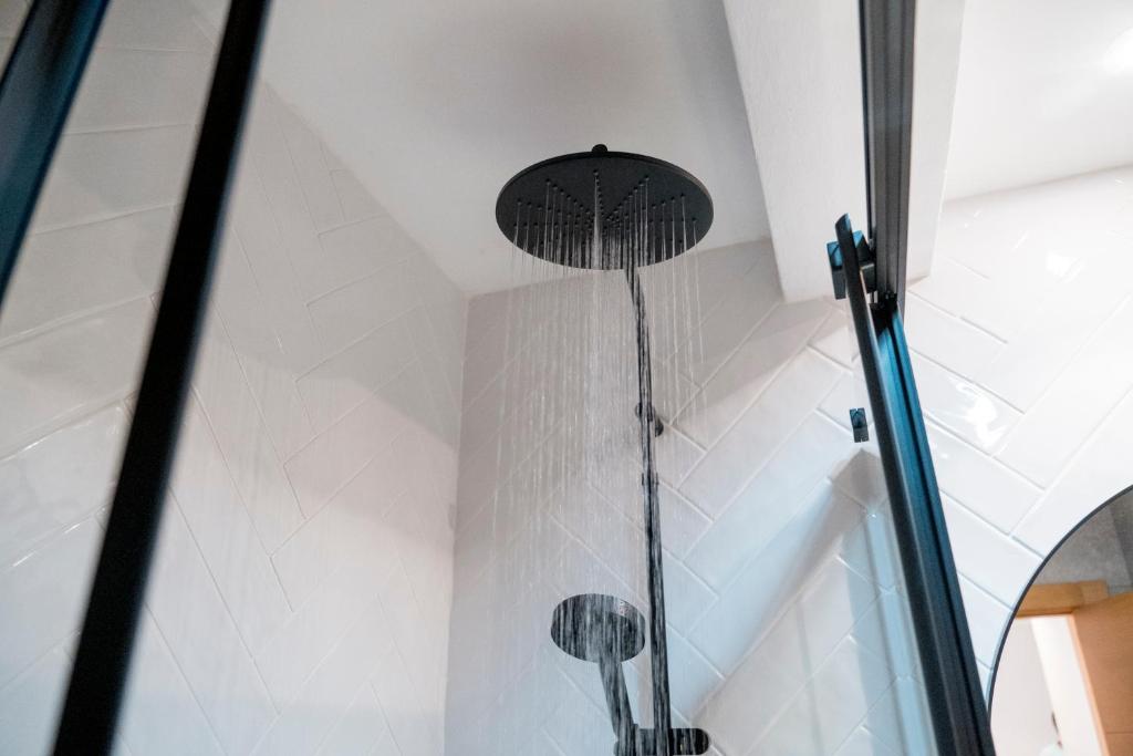 Фотография из галереи Suite85, Exclusivo Apartamento de diseño en la Playa в городе Хихон