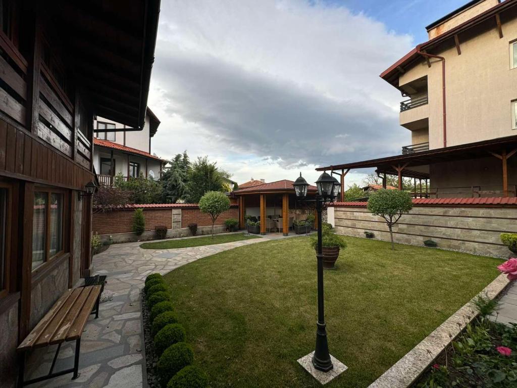 Zahrada ubytování Guest House Ivan