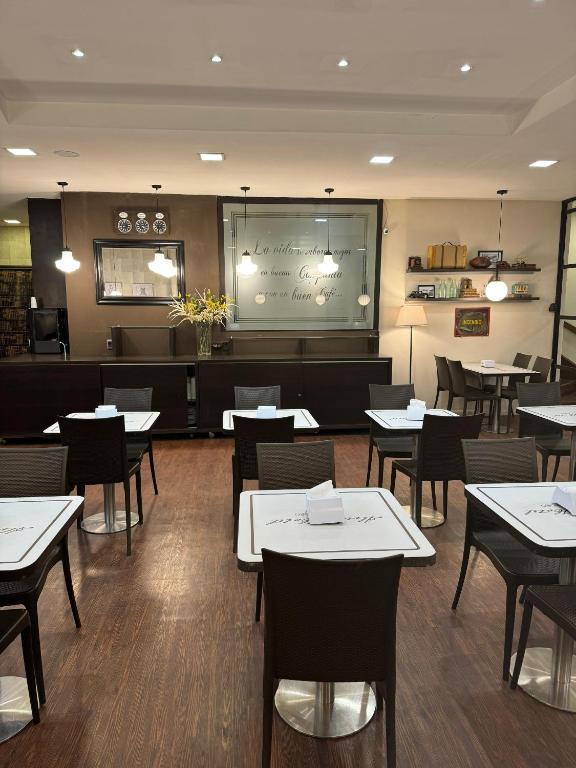 Restaurace v ubytování Hotel Alvear