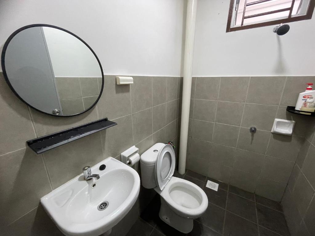 Koupelna v ubytování DM Homestay