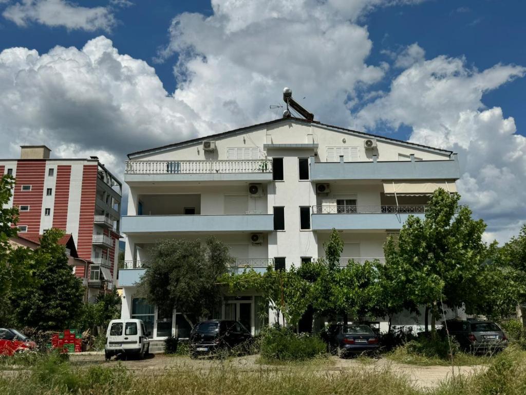 Budova, kde se prázdninový dům nachází