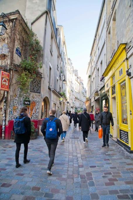 Charming apartment Rue des Rosiers - One-Bedroom Apartment