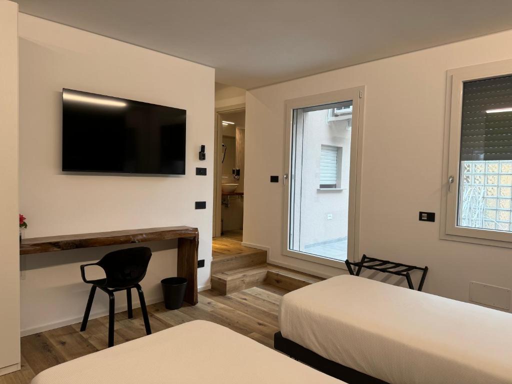 TV a/nebo společenská místnost v ubytování AdisArtur Elegant B&B