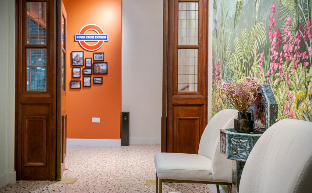 King's Cross Express Inn - Resim 18