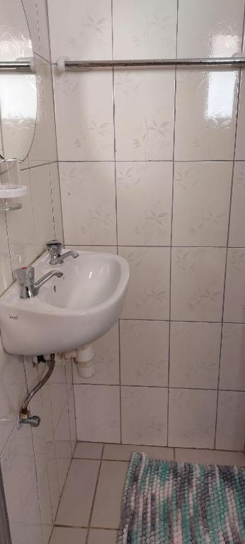 LEONE PARIS - Housity