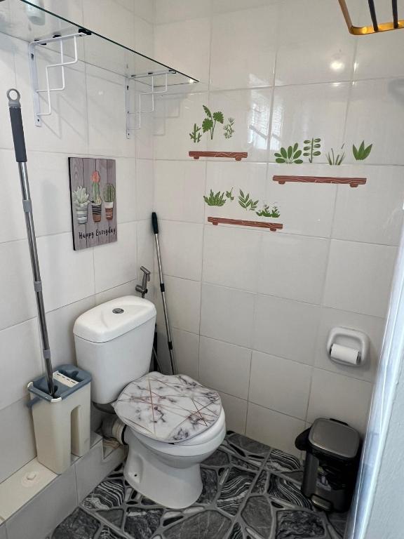 Koupelna v ubytování Lan’z cozy 2 bedroom 8 spatial maa