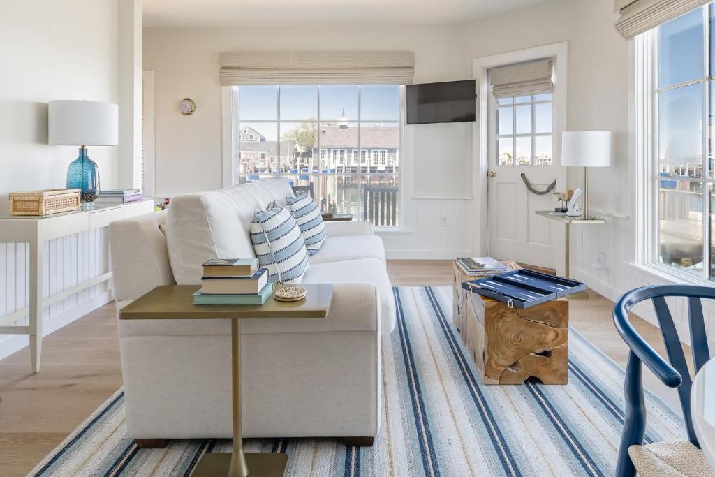 The Cottages at Nantucket Boat Basin photo